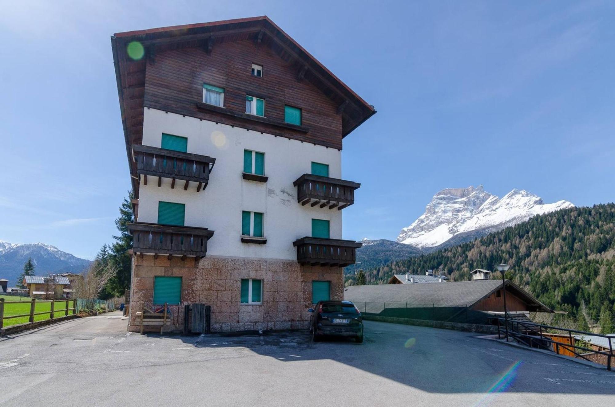 Appartamento Continental - 8 Posti Letto San Vito di Cadore Exterior photo